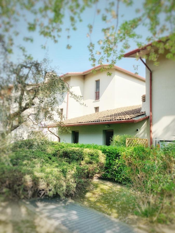 סירמיונה Appartamento Casa Emilia מראה חיצוני תמונה
