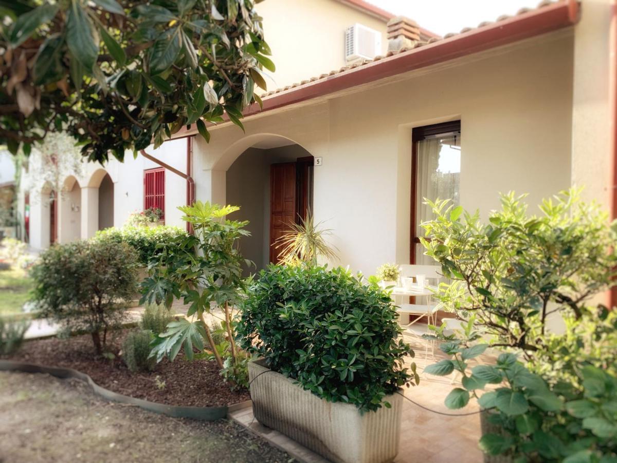 סירמיונה Appartamento Casa Emilia מראה חיצוני תמונה